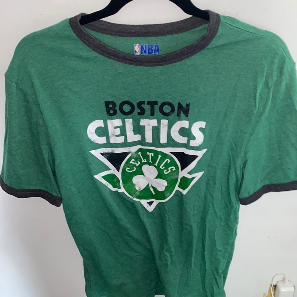 Vintage looking Boston Celtics tee shirt.